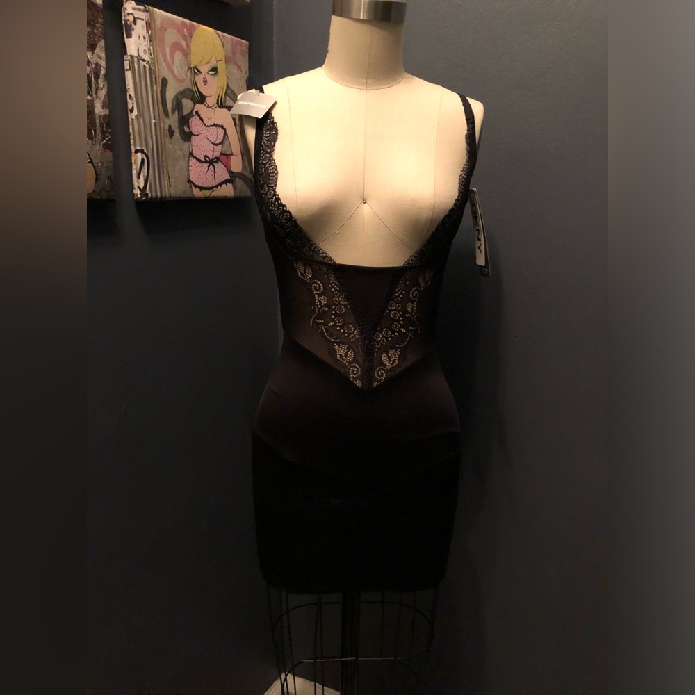 DKNY Black Lace Adjustable Strap Shapewear NEW NWT $89 Medium